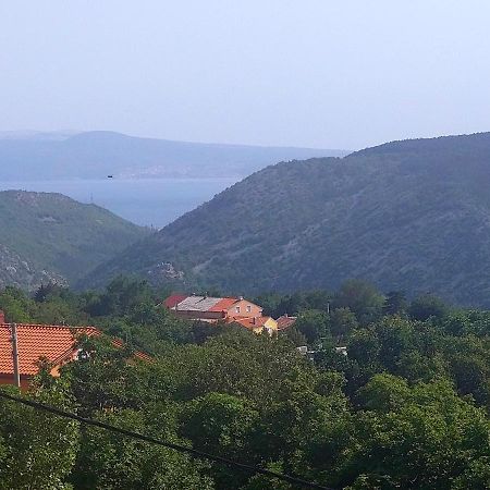 Apartman Sous Les Rochers Grizane-Belgrad ภายนอก รูปภาพ