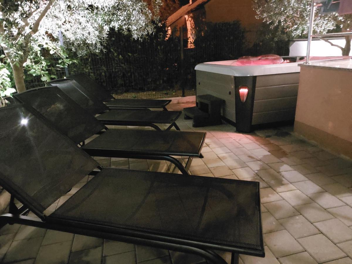 Apartman Sous Les Rochers Grizane-Belgrad ภายนอก รูปภาพ